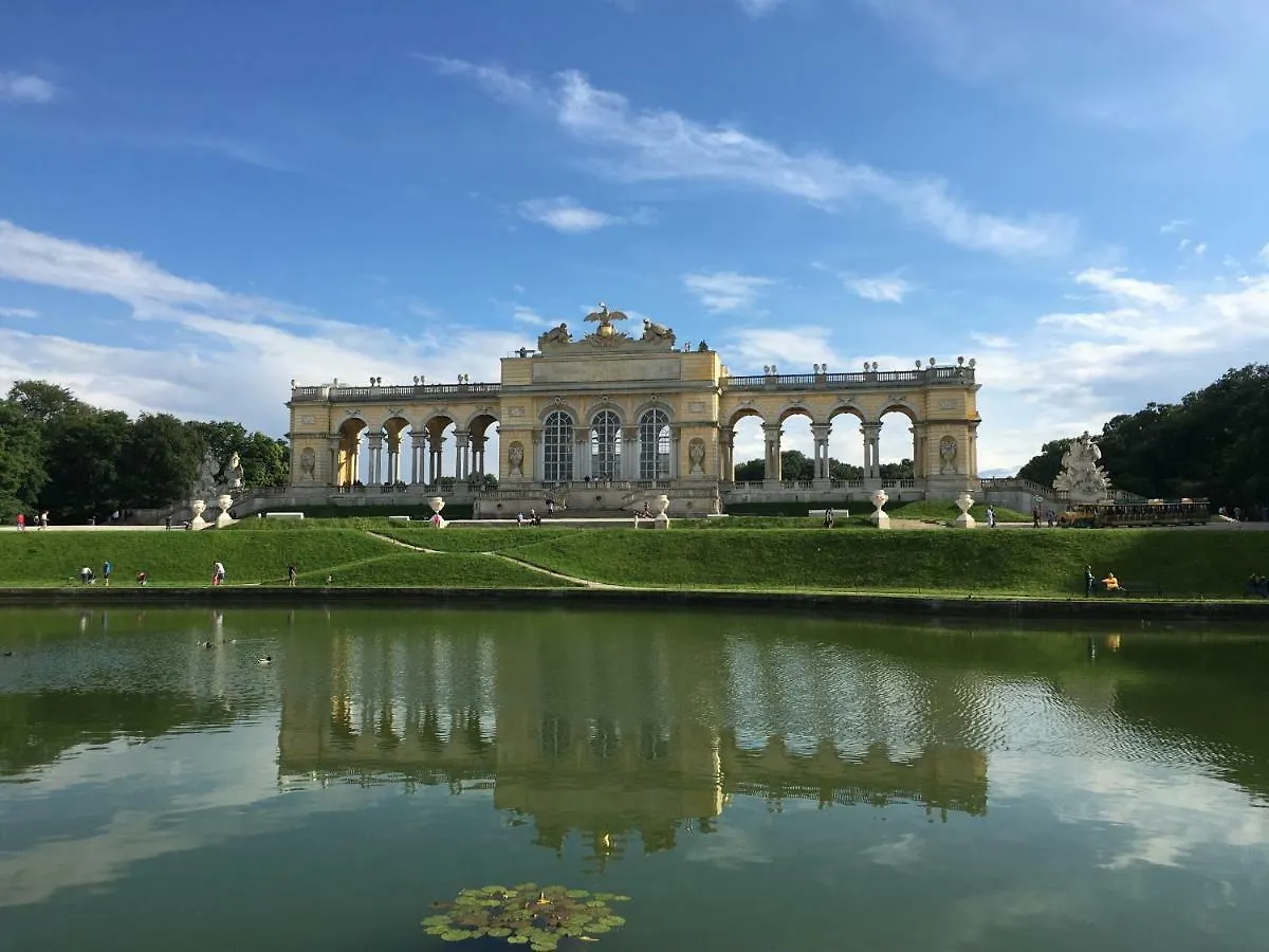 Alloggio in famiglia Schoen Wohnen Naehe Schoenbrunn Vienna Austria